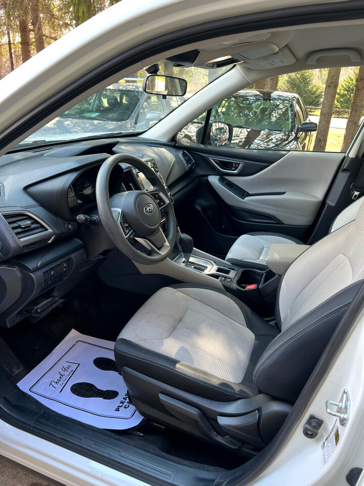 Subaru Forester Base 2023