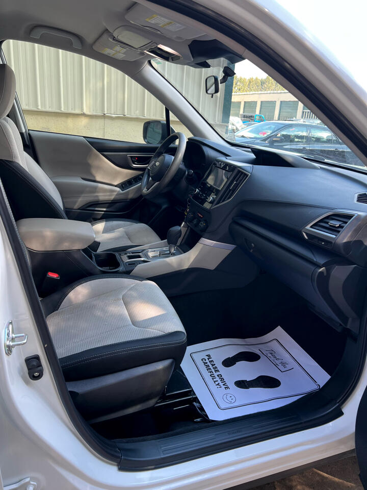 Subaru Forester Base 2023