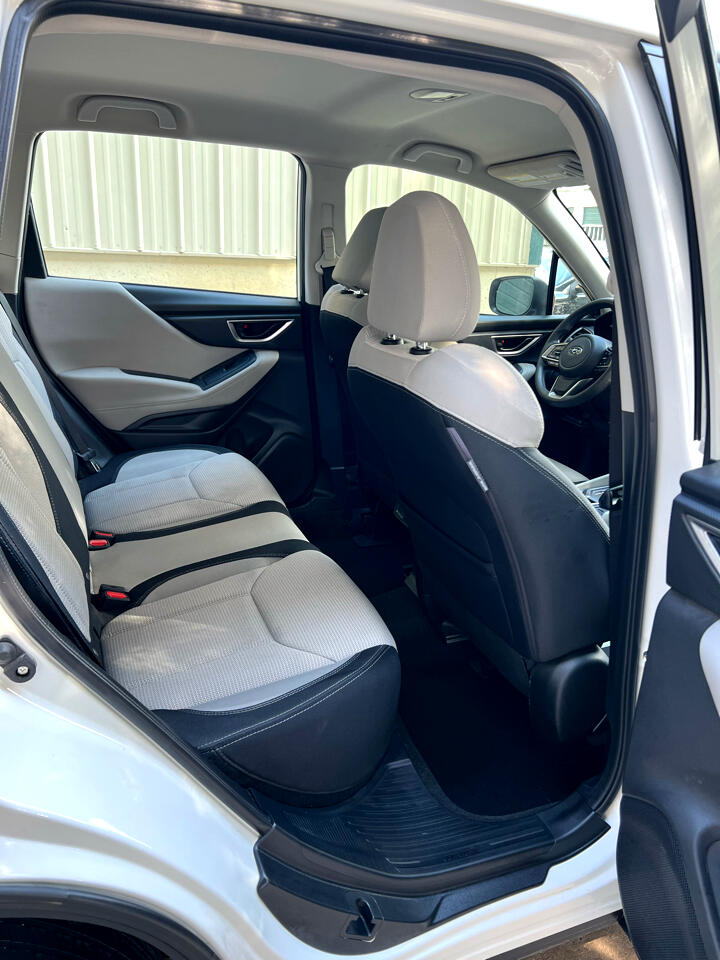 Subaru Forester Base 2023