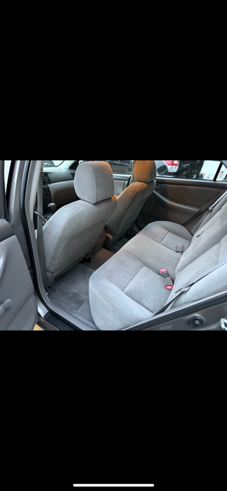 Toyota Corolla CE 2004