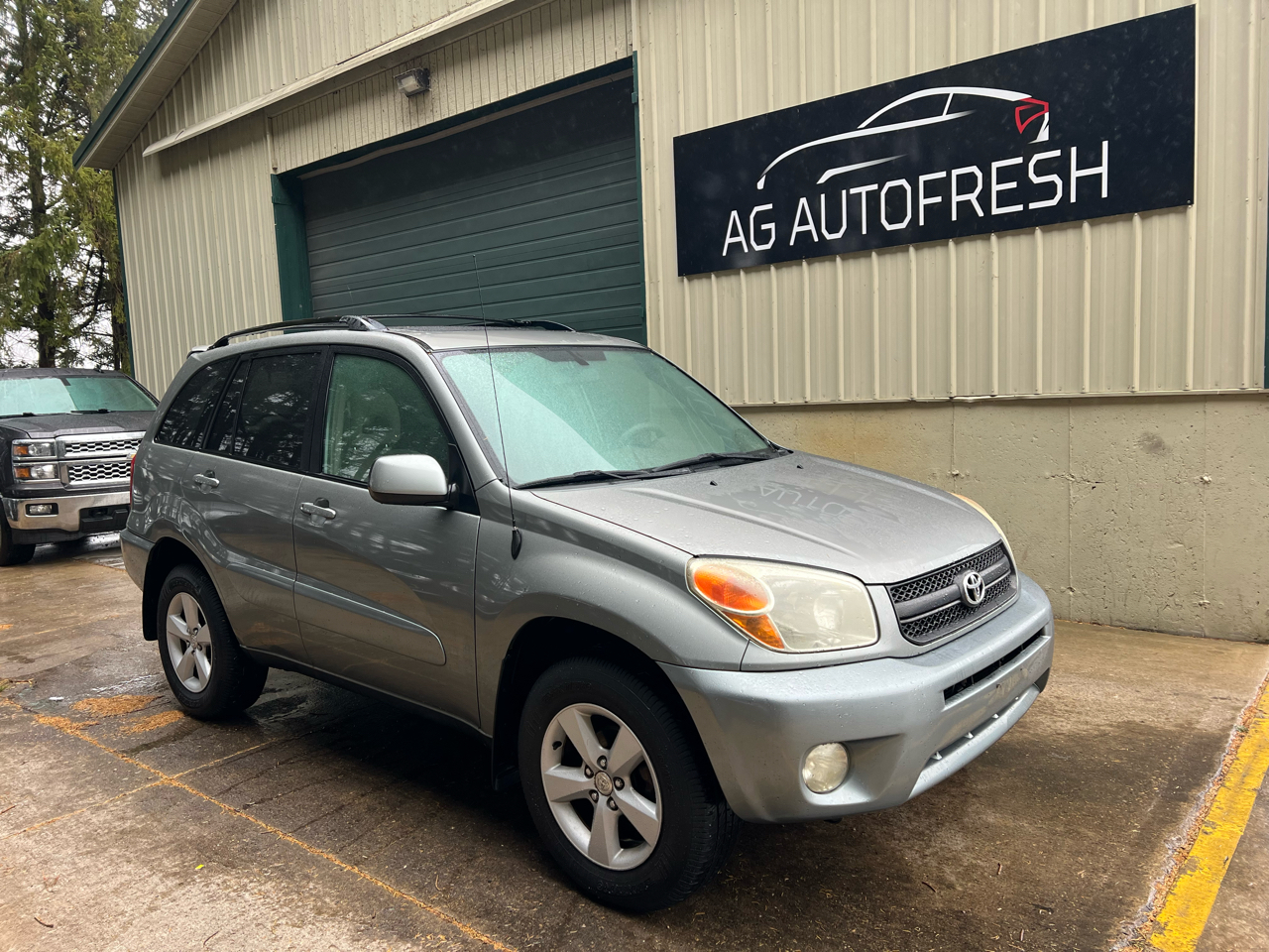 2004 Toyota RAV4 Base