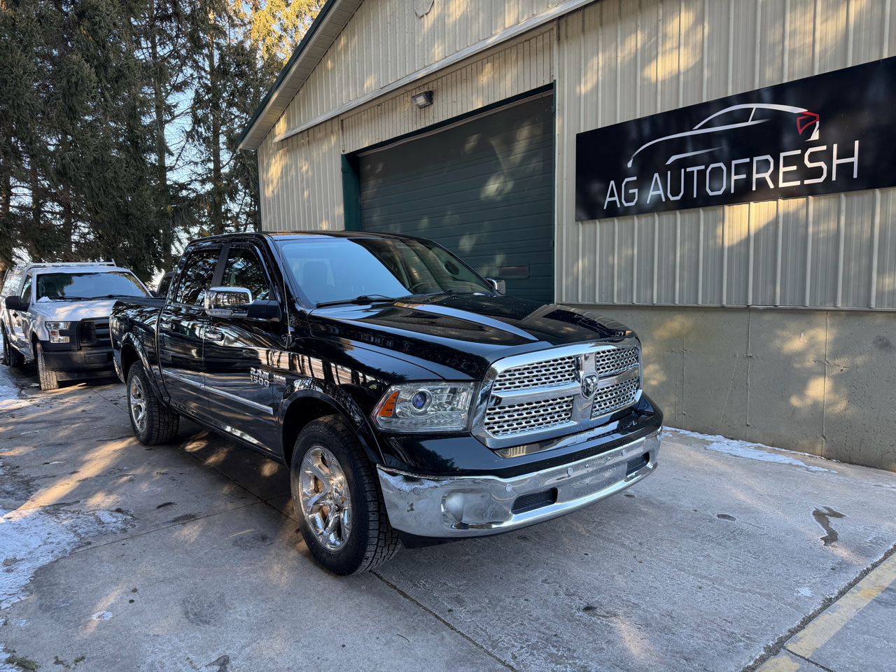 2017 RAM Ram 1500 Pickup Laramie