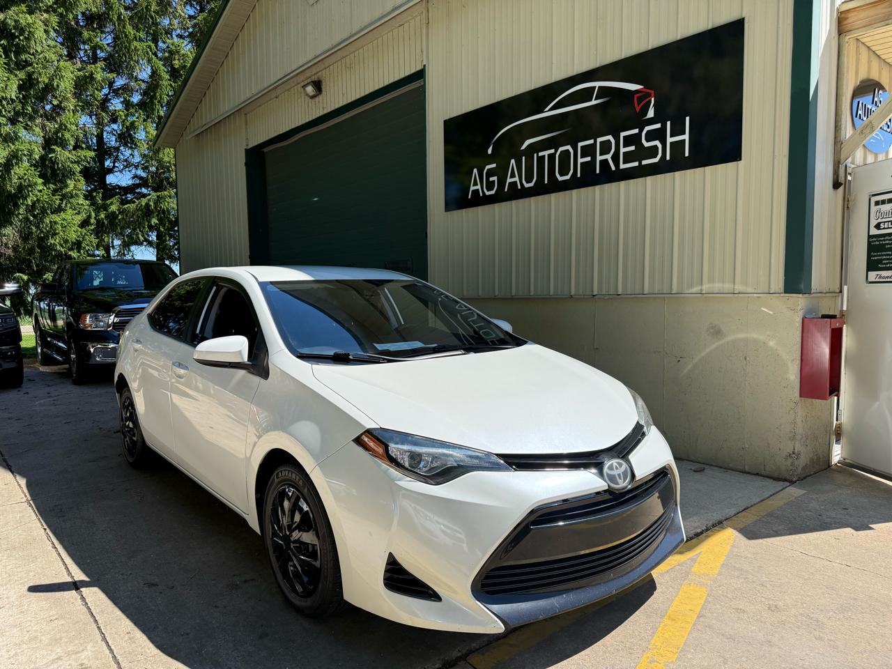 2017 Toyota Corolla 4dr Sdn Auto LE Special Edition (Natl)