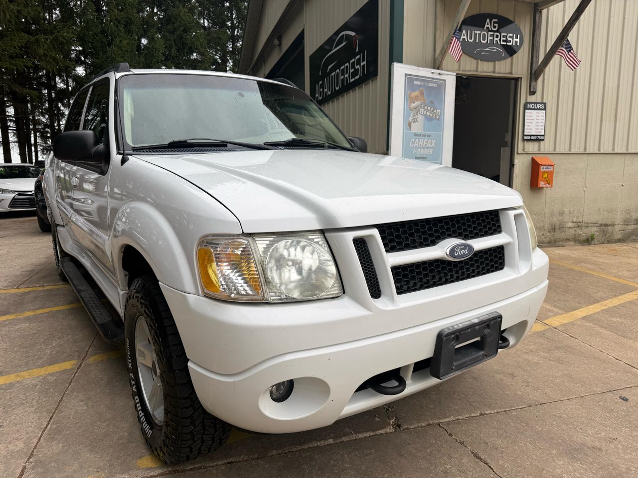 2005 Ford Explorer Sport Trac XLS 4WD