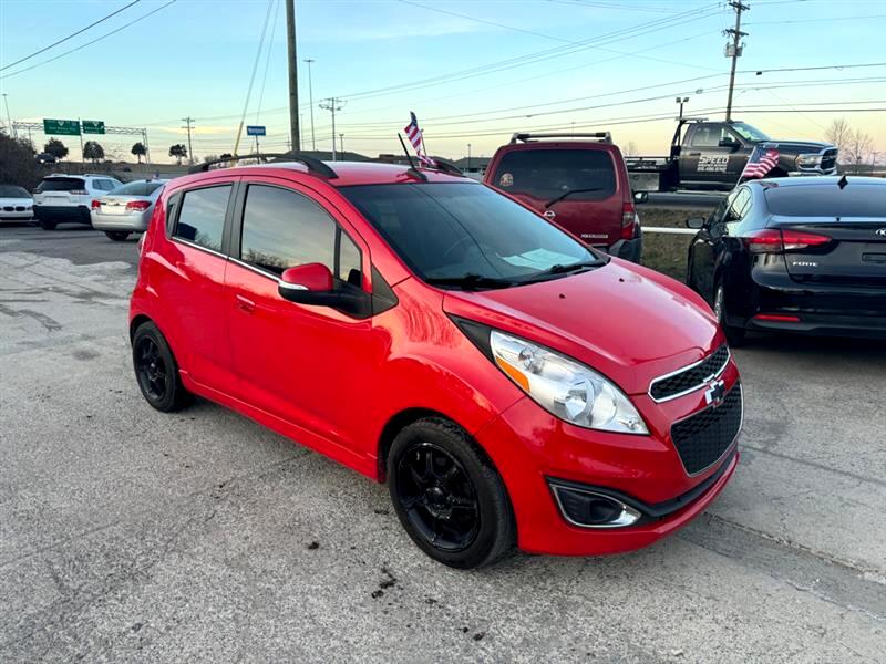 2014 Chevrolet Spark 2LT photo 2