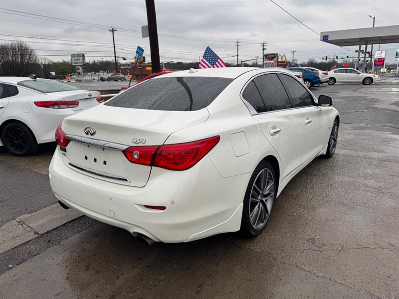 Infiniti Q50 Premium 2016