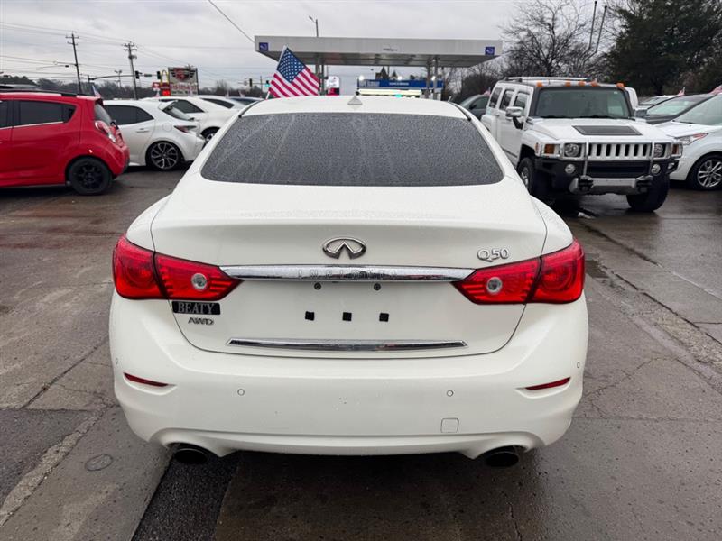 Infiniti Q50 Premium 2016