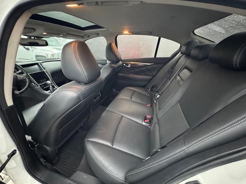 Infiniti Q50 Premium 2016