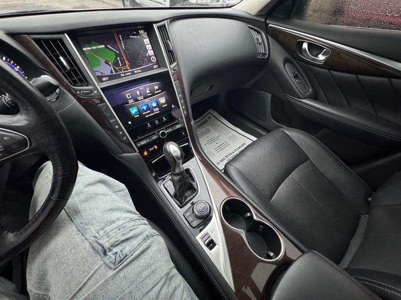 Infiniti Q50 Premium 2016