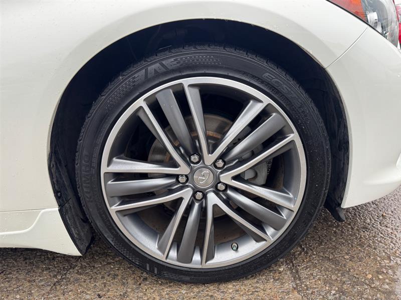 Infiniti Q50 Premium 2016