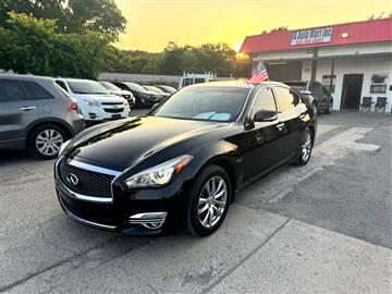 2015 Infiniti Q70 