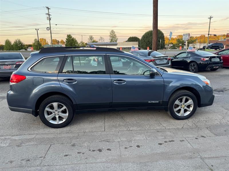 2014 Subaru Outback 2.5i photo 4