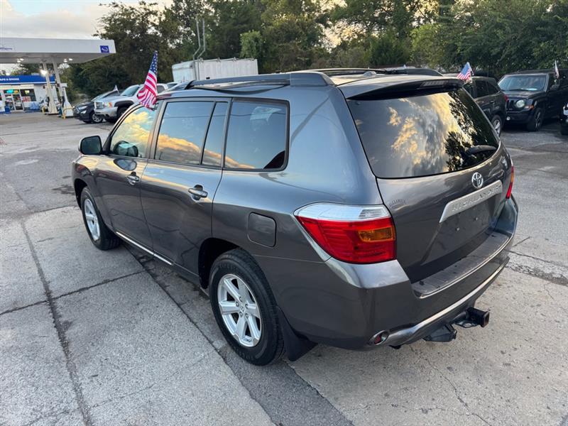 2010 Toyota Highlander SE photo 5