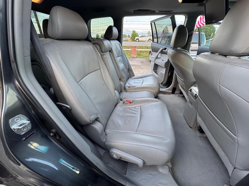 2010 Toyota Highlander SE photo 10