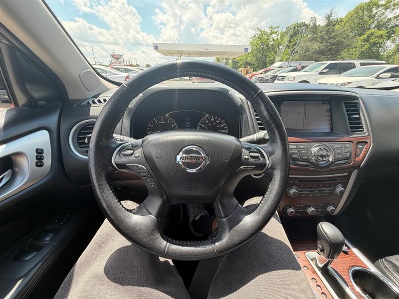 Nissan Pathfinder  2019