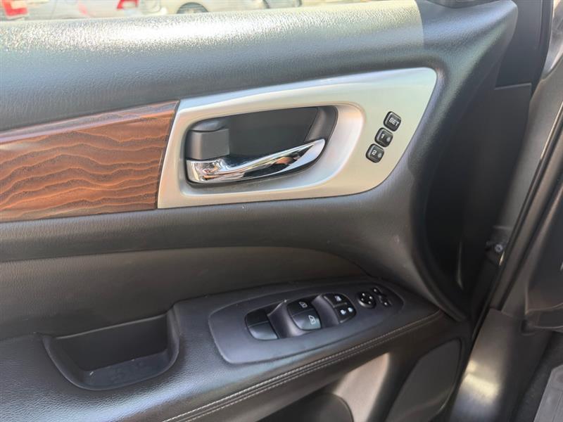 Nissan Pathfinder  2019