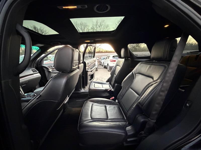 Ford Explorer Platinum 4WD 2016