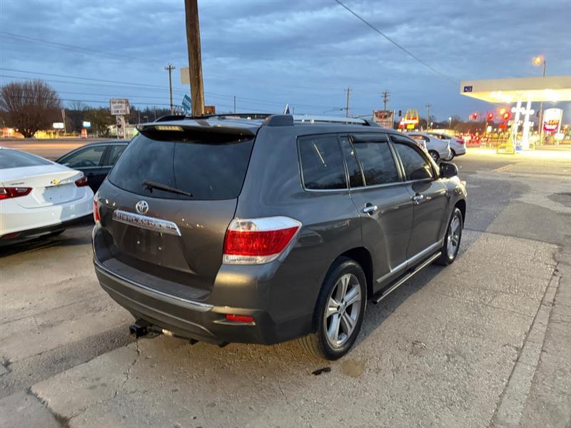 Toyota Highlander  2011