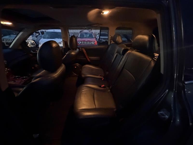 Toyota Highlander  2011