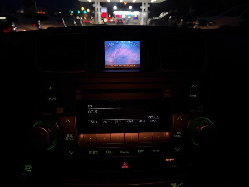 Toyota Highlander  2011