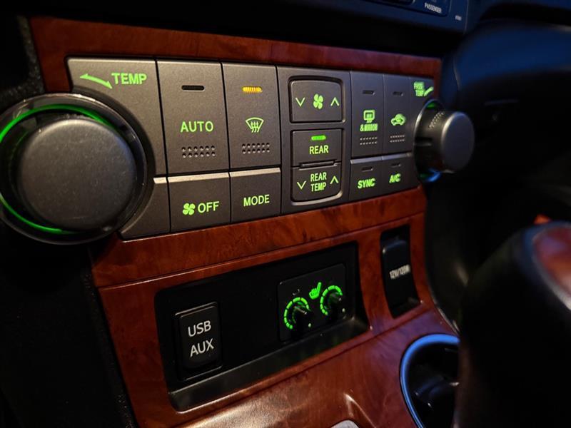 Toyota Highlander  2011