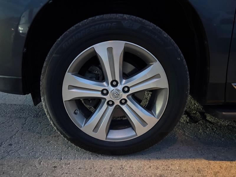 Toyota Highlander  2011