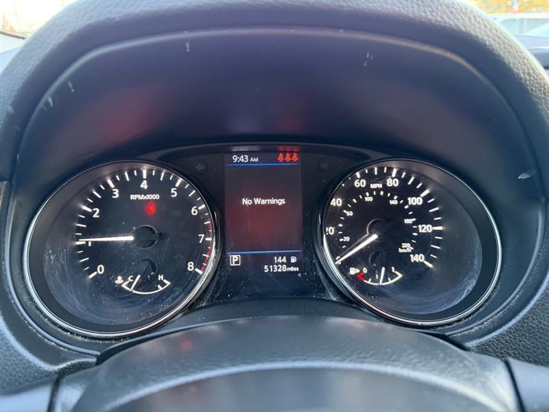 Nissan Rogue Sport S 2020