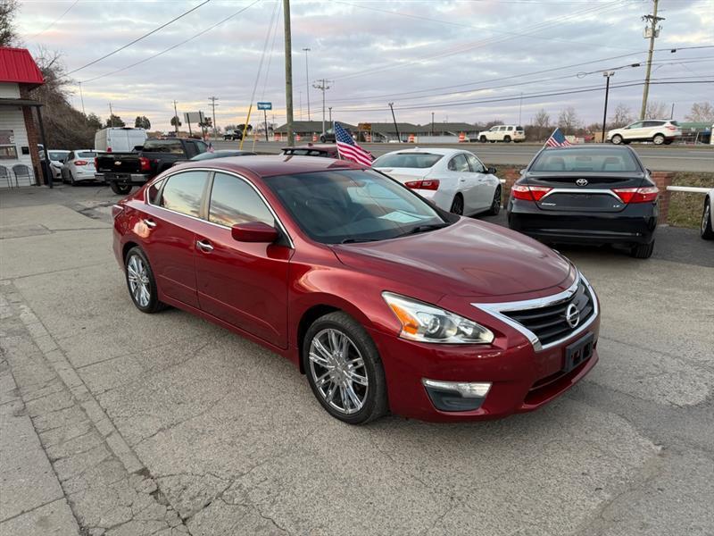 Nissan Altima  2015