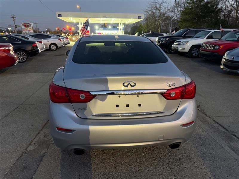 Infiniti Q50  2014