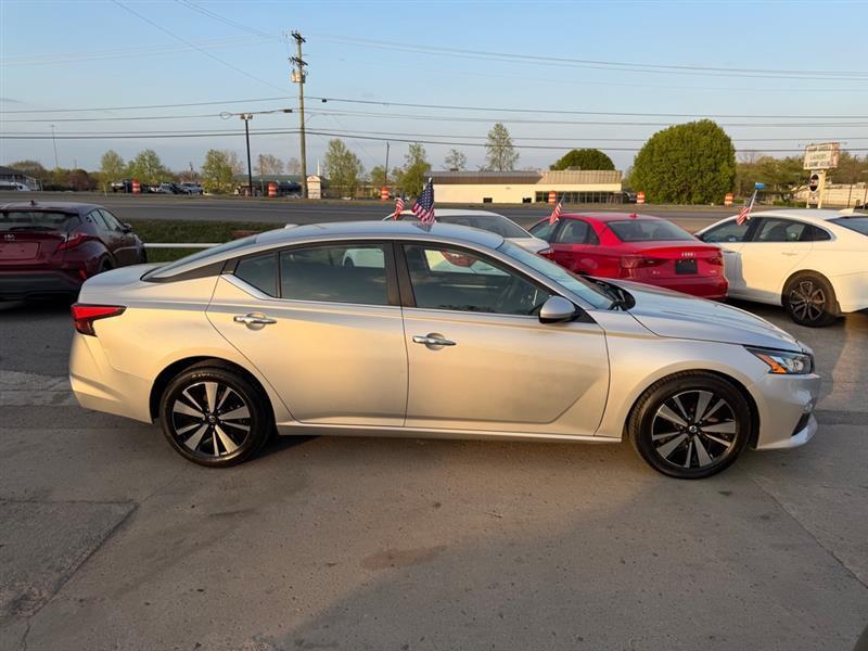 Nissan Altima SV 2022