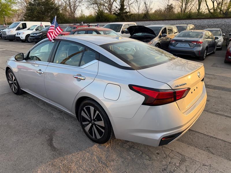 Nissan Altima SV 2022