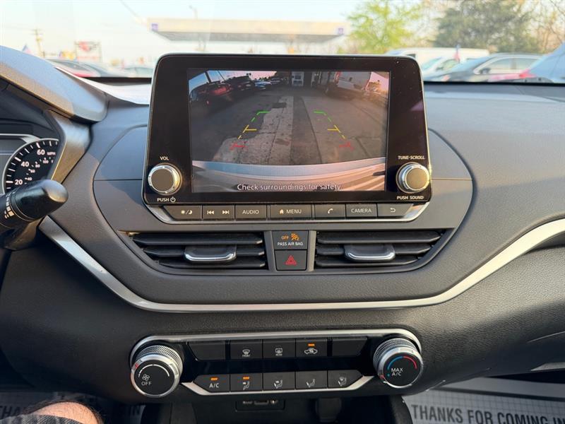 Nissan Altima SV 2022