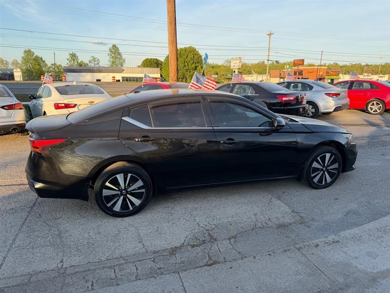 Nissan Altima  2019