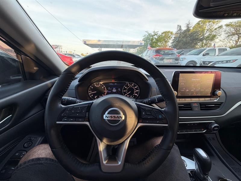 Nissan Altima  2019