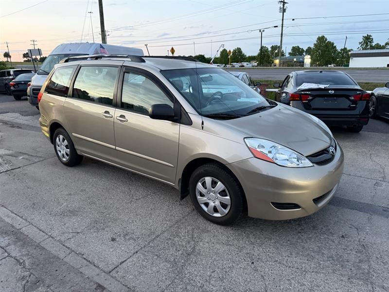 Toyota Sienna  2007