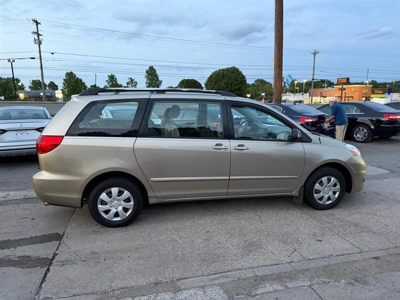 Toyota Sienna  2007