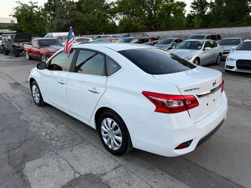 Nissan Sentra S 2018