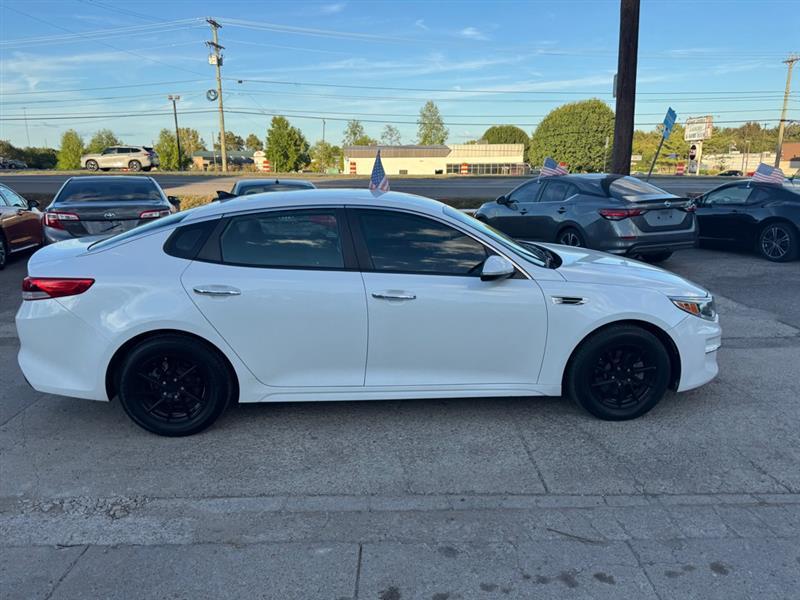 Kia Optima  2016