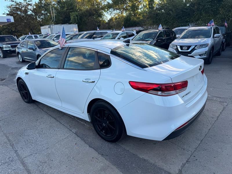Kia Optima  2016