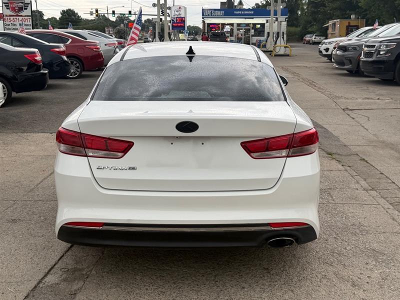 Kia Optima  2016