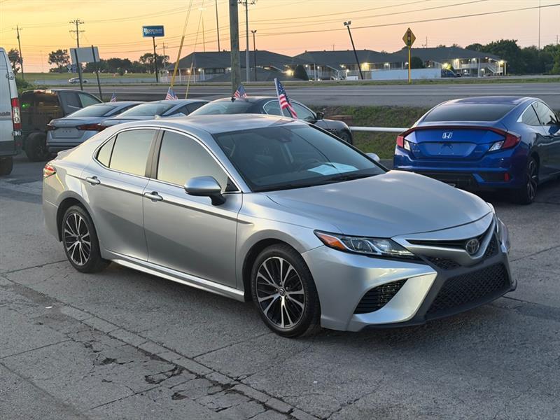 Toyota Camry  2020