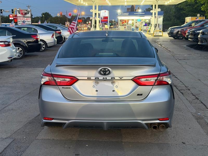 Toyota Camry  2020