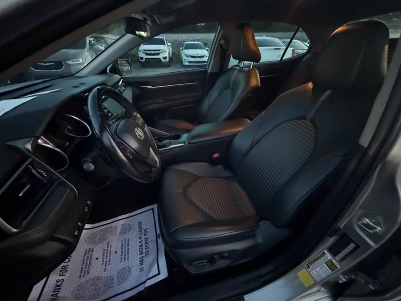 Toyota Camry  2020