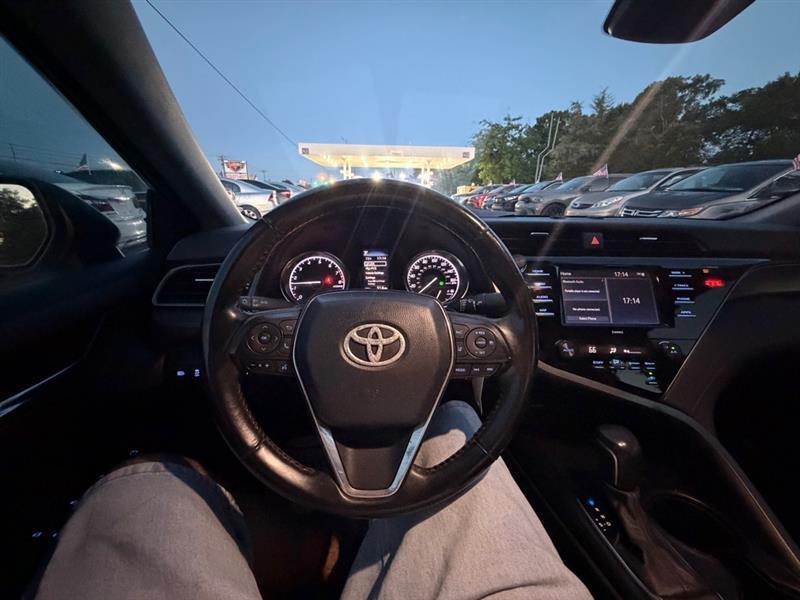 Toyota Camry  2020