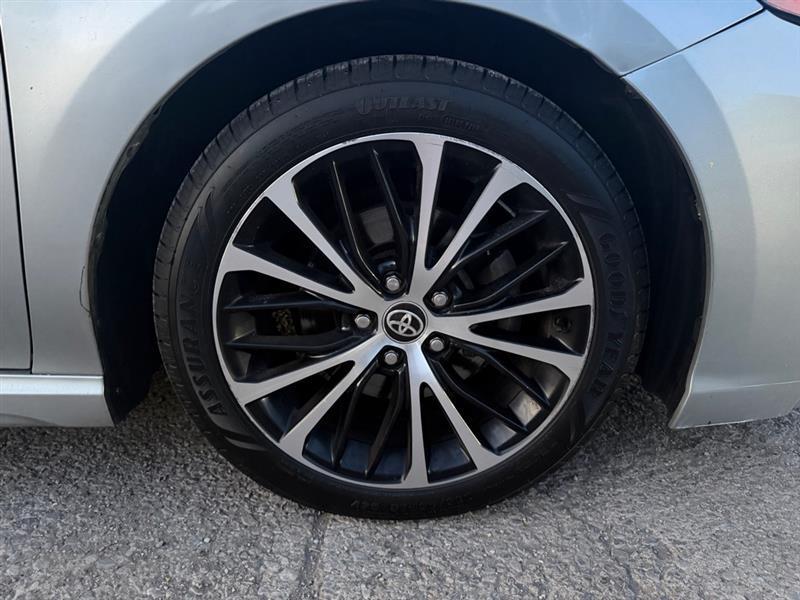 Toyota Camry  2020