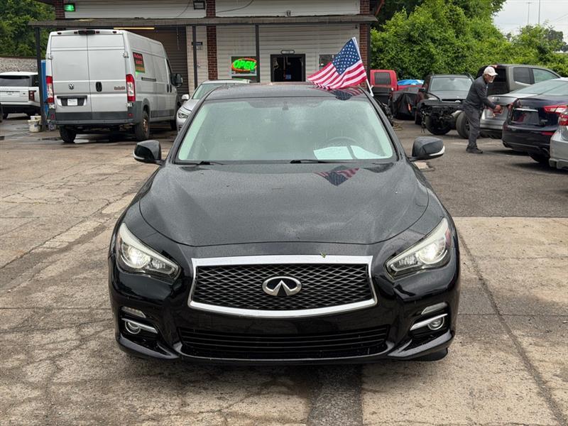 Infiniti Q50  2015