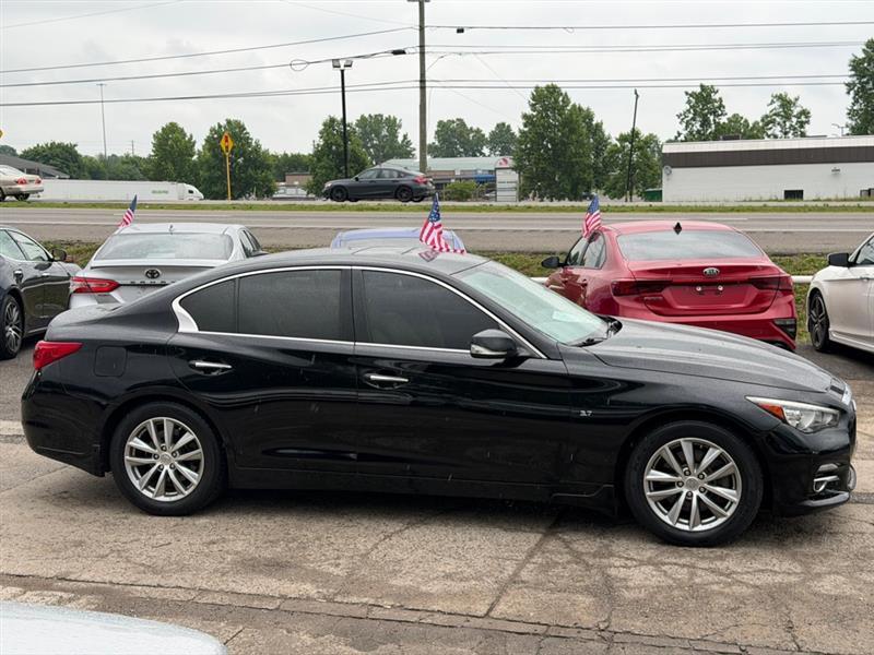 Infiniti Q50  2015