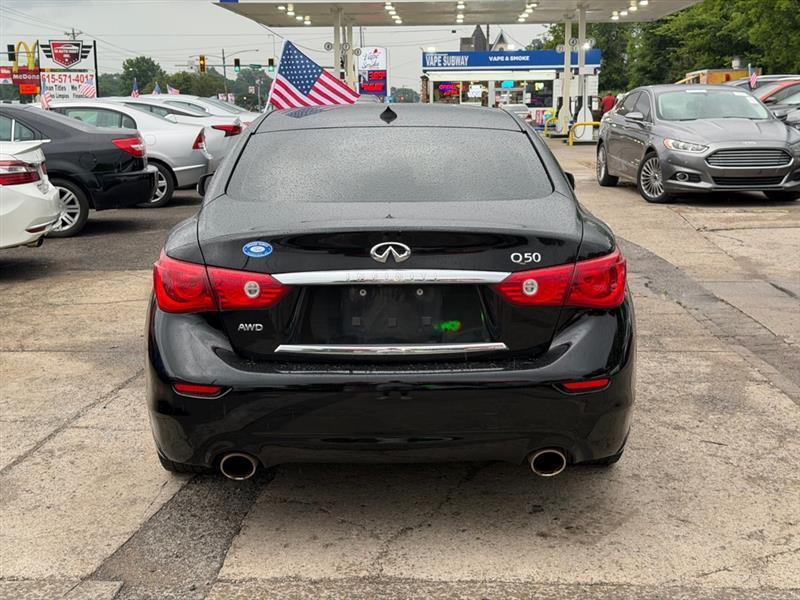 Infiniti Q50  2015