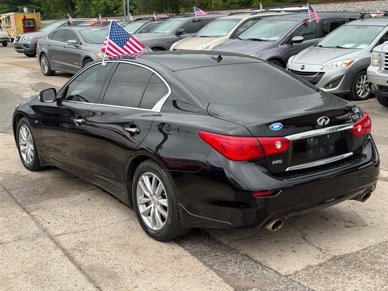 Infiniti Q50  2015