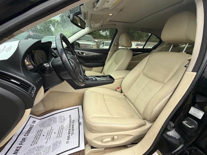 Infiniti Q50  2015